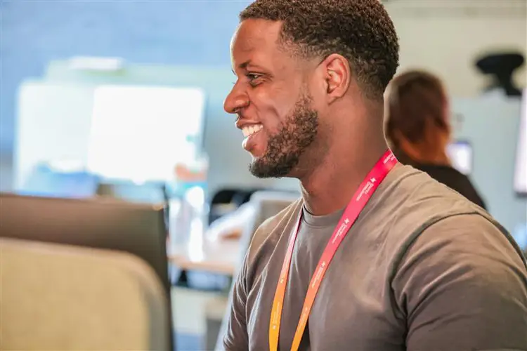 EO_homepage_what_to_expect_colleague